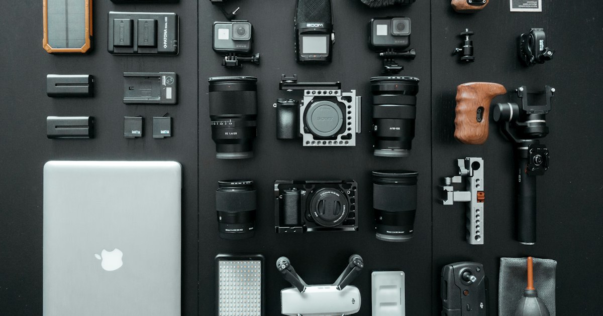 Offline-First Architecture for Mobile: Local Storage and Sync Protocols